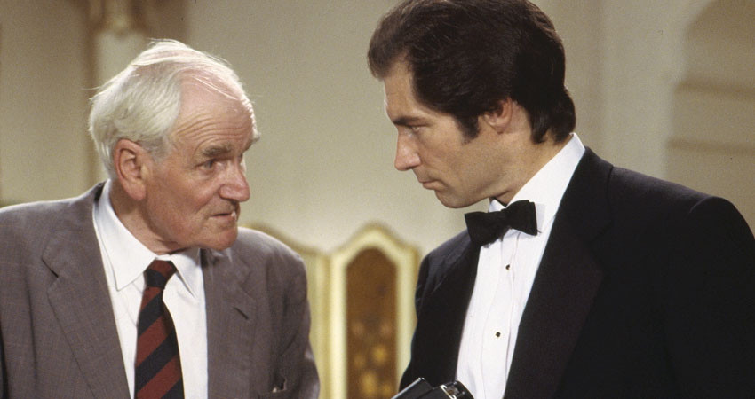 c kamen licence to kill 01